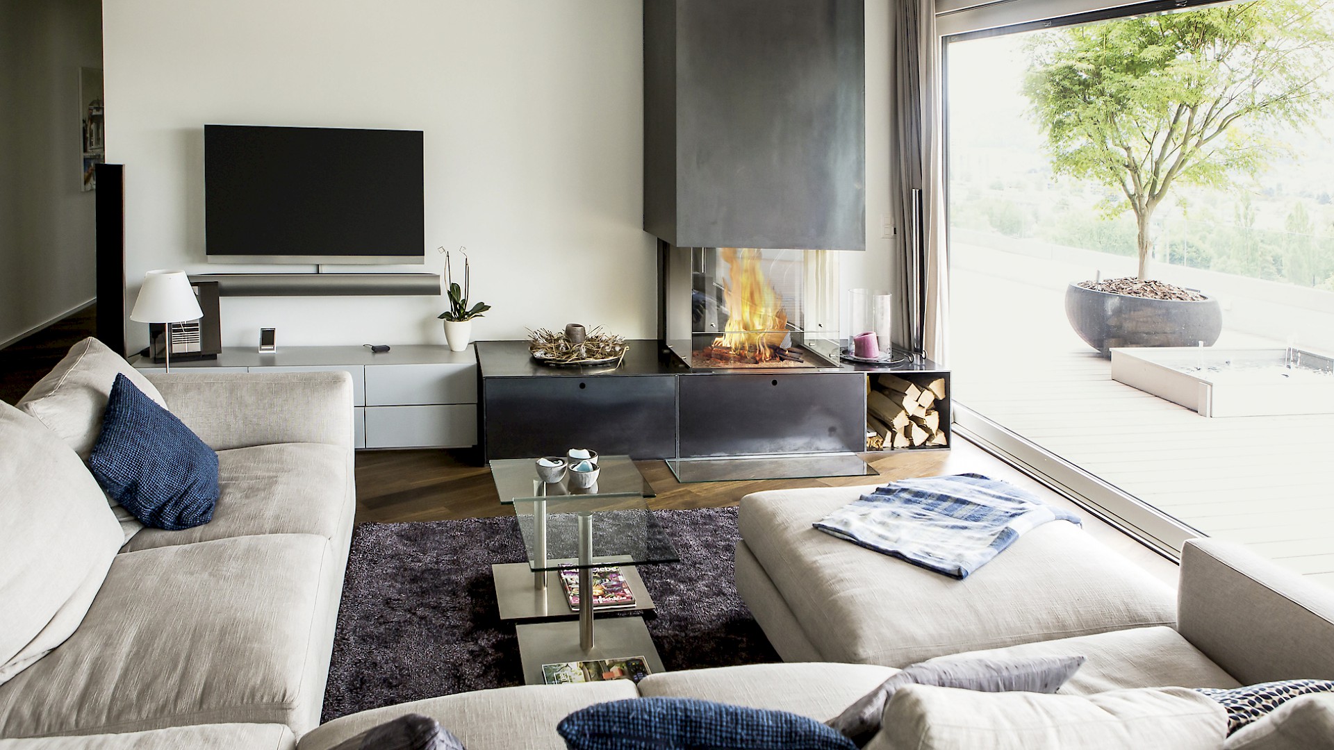 jn4b0951_web.1920x1080