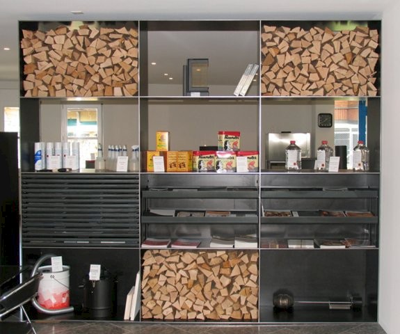 phoca_thumb_l_spezialarbeiten_gestell_schwarzstahl_1.640x0